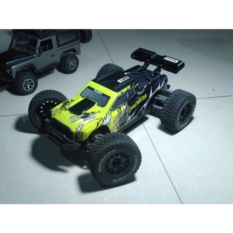 RLAARLO Almachtige Terminator  - Rc Truck Monster recensie en prijs