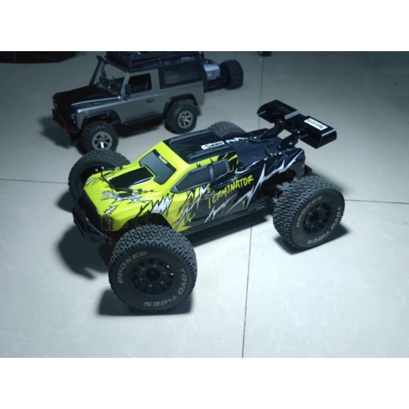 RLAARLO Almachtige Terminator  - Rc Truck Monster recensie en prijs